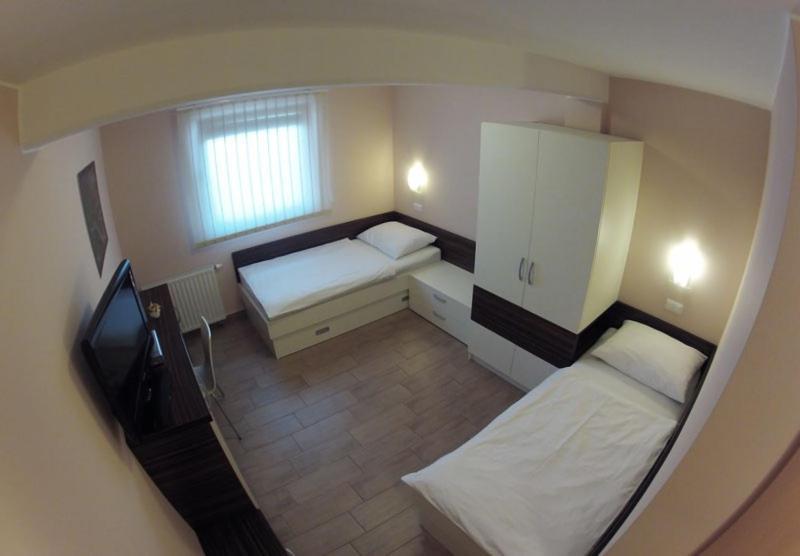 אלטופאשיו Hostal Badia מראה חיצוני תמונה
